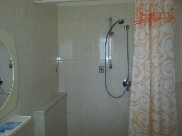 Imagen de la habitación del Hotel Marylise. Foto 6