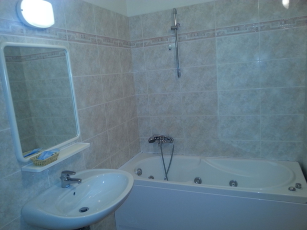 Imagen de la habitación del Hotel Marylise. Foto 15