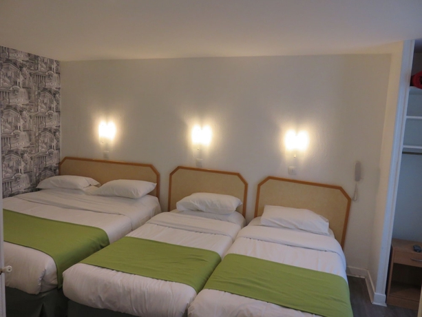 Imagen de la habitación del Hotel Mary's République. Foto 5