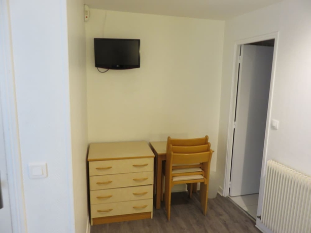 Imagen de la habitación del Hotel Mary's République. Foto 6