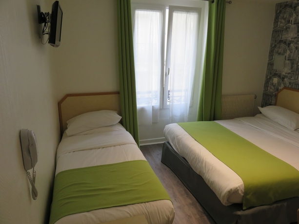 Imagen de la habitación del Hotel Mary's République. Foto 11