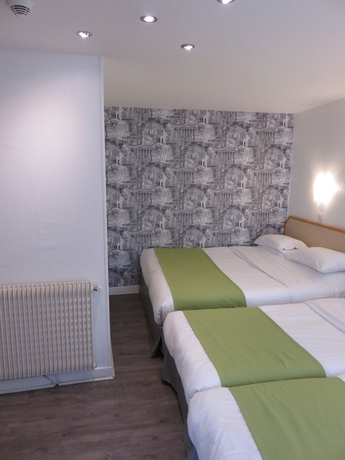 Imagen de la habitación del Hotel Mary's République. Foto 12