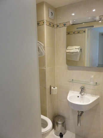 Imagen de la habitación del Hotel Mary's République. Foto 15