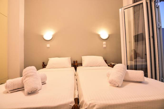 Imagen de la habitación del Hotel Marzi Boutique. Foto 18