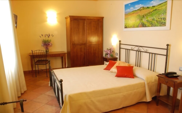 Imagen de la habitación del Hotel Marzia. Foto 7