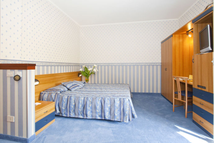 Imagen de la habitación del Hotel Marzia Holiday Queen. Foto 6