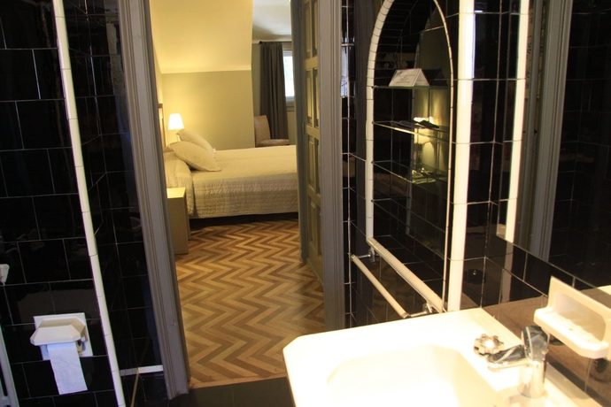 Imagen de la habitación del Hotel Mas Angelats. Foto 10