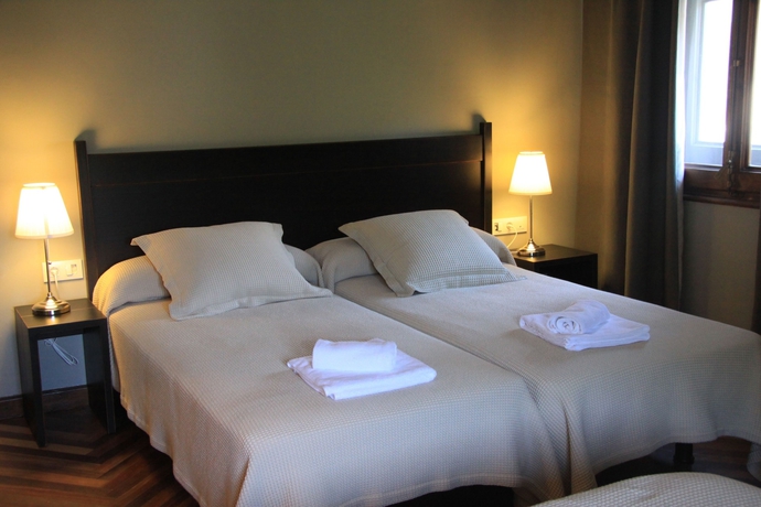 Imagen de la habitación del Hotel Mas Angelats. Foto 15