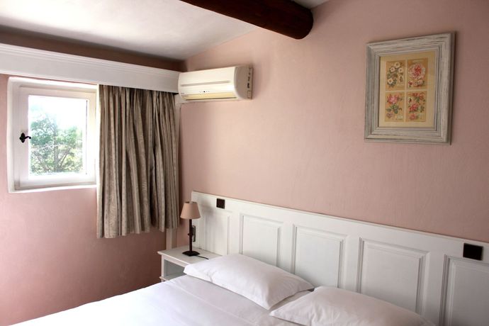 Imagen de la habitación del Hotel Mas De Cure Bourse. Foto 12