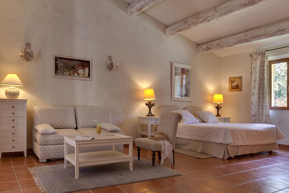 Imagen de la habitación del Hotel Mas De Fauchon. Foto 2