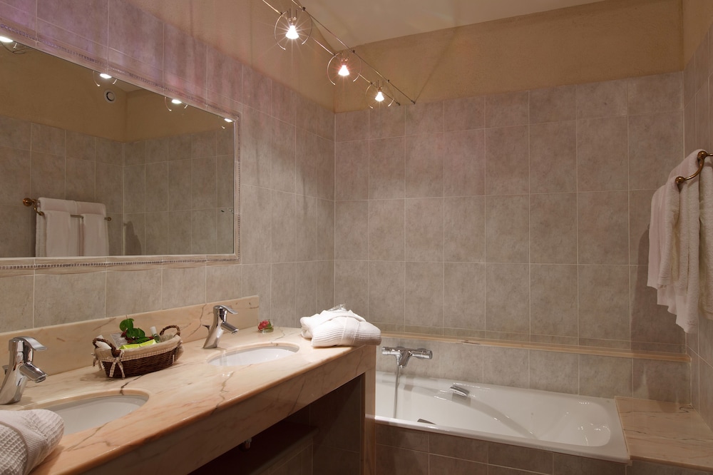 Imagen de la habitación del Hotel Mas De Fauchon. Foto 15