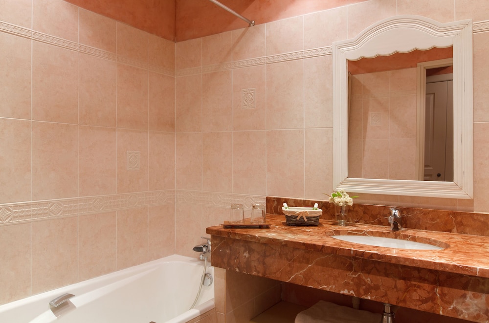 Imagen de la habitación del Hotel Mas De Fauchon. Foto 18