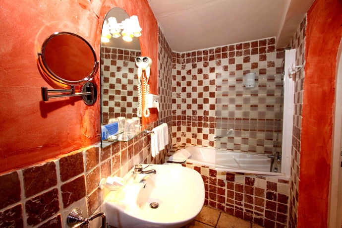 Imagen de la habitación del Hotel Mas De La Feniere. Foto 10