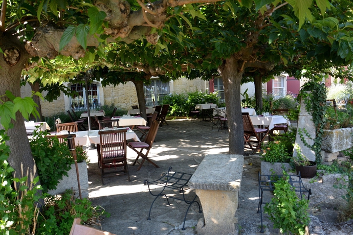 Imagen del bar/restaurante del Hotel Mas De La Feniere. Foto 3