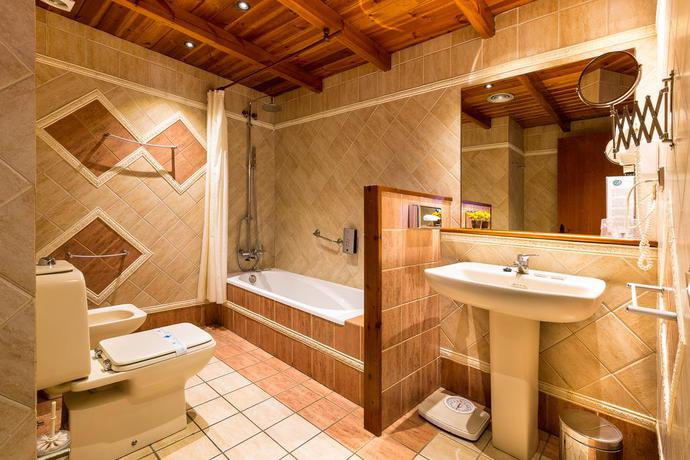 Imagen de la habitación del Hotel Mas De La Sala. Foto 4