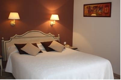 Imagen de la habitación del Hotel Mas De La Sénancole. Foto 9