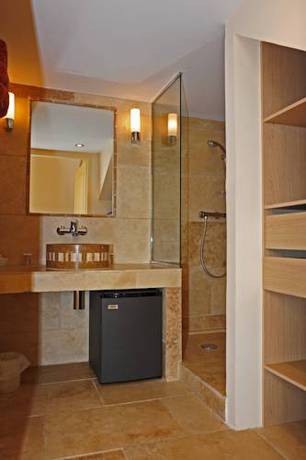 Imagen de la habitación del Hotel Mas De La Tour. Foto 4
