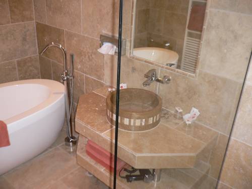 Imagen de la habitación del Hotel Mas De La Tour. Foto 5