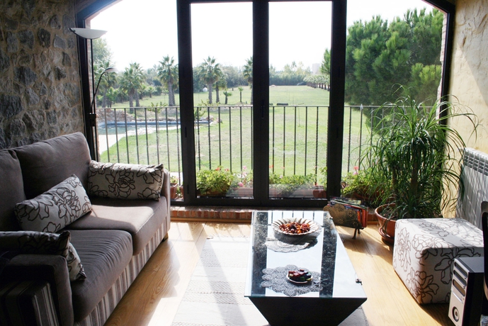 Imagen de los interiores del Hotel Mas Del Joncar - Guest House. Foto 12