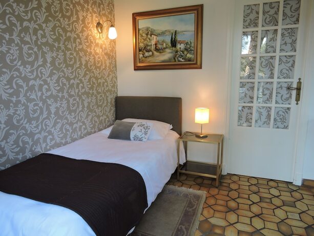 Imagen de la habitación del Hotel Mas Djoliba, Antibes. Foto 13