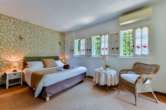 Imagen de la habitación del Hotel Mas Djoliba, Antibes. Foto 16