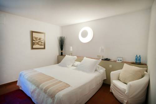Imagen de la habitación del Hotel Mas Falgarona Boutique and Spa. Foto 2