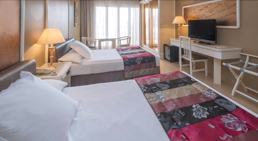 Imagen de la habitación del Hotel Mas Gallau. Foto 7