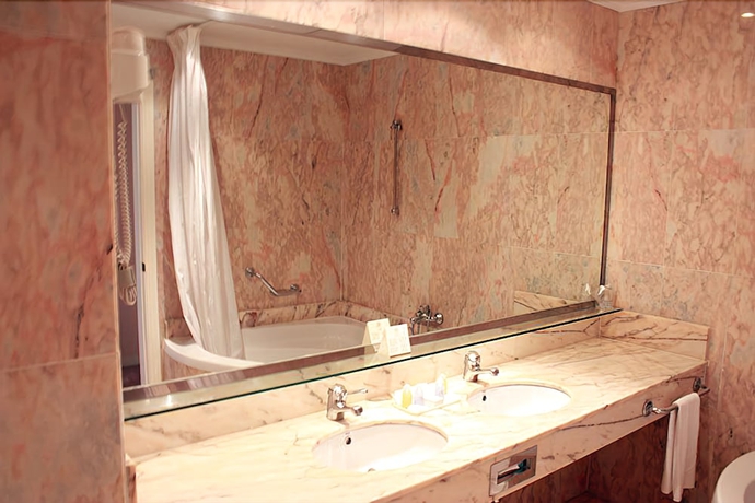 Imagen de la habitación del Hotel Mas Gallau. Foto 12