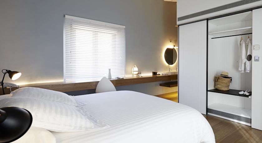 Imagen de la habitación del Hotel Mas Lazuli. Foto 9