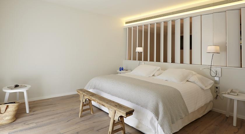 Imagen de la habitación del Hotel Mas Lazuli. Foto 11