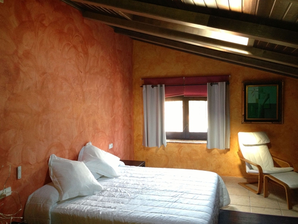 Imagen de la habitación del Hotel Mas Palou. Foto 4