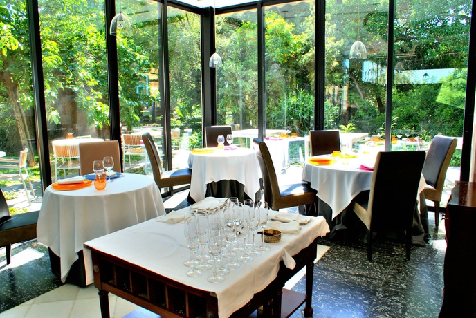 Imagen del bar/restaurante del Hotel Mas Passamaner. Foto 5