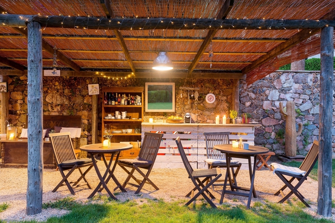 Imagen del bar/restaurante del Hotel Mas Pastora - Adults Only. Foto 3