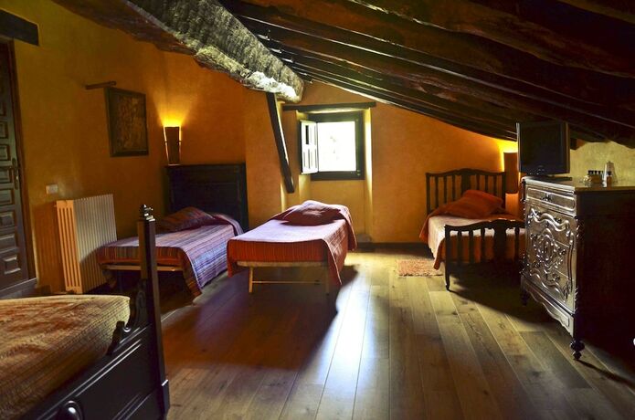 Imagen de la habitación del Hotel Mas Postius. Foto 15