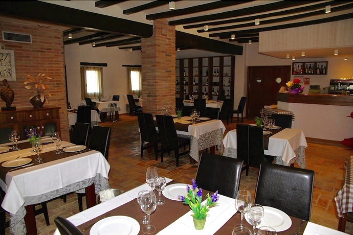 Imagen del bar/restaurante del Hotel Mas Prades. Foto 5