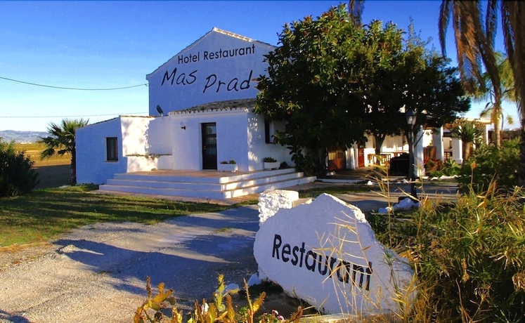 Imagen del bar/restaurante del Hotel Mas Prades. Foto 7