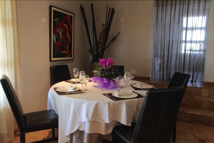 Imagen del bar/restaurante del Hotel Mas Prades. Foto 9