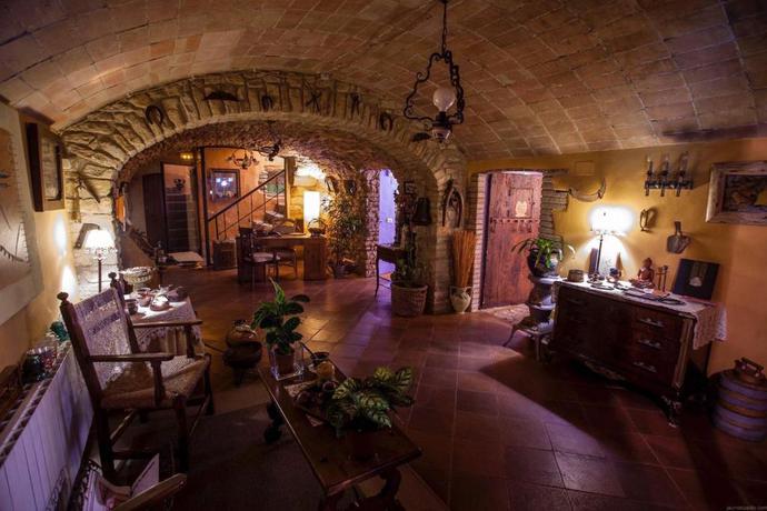 Imagen de los interiores del Hotel Mas Rabiol. Foto 6