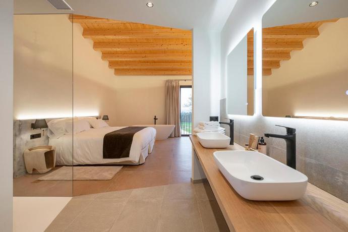 Imagen de la habitación del Hotel Mas Vidal Vilafreser. Foto 8