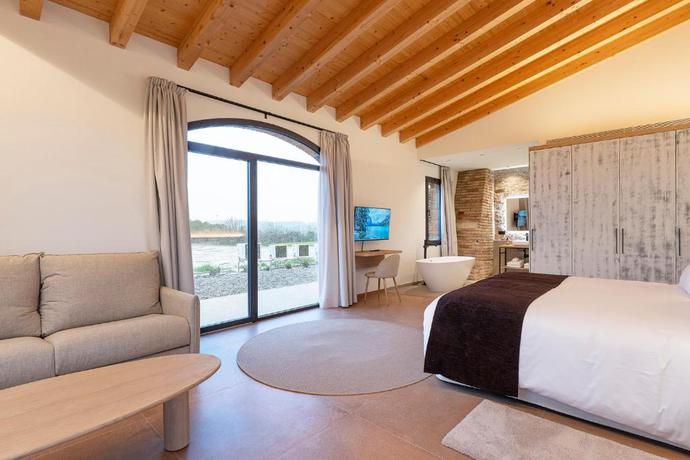 Imagen de la habitación del Hotel Mas Vidal Vilafreser. Foto 20