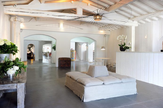 Imagen de los interiores del Hotel Mas de la Fouque H&ocirc;tel and Spa. Foto 20