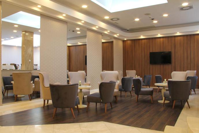 Imagen de los interiores del Hotel Masa Almirante. Foto 14