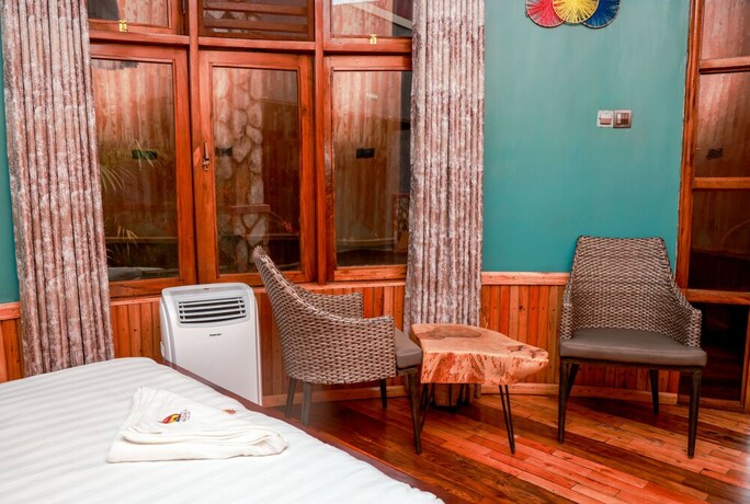 Imagen de la habitación del Hotel Masaka Cultural Resort. Foto 14