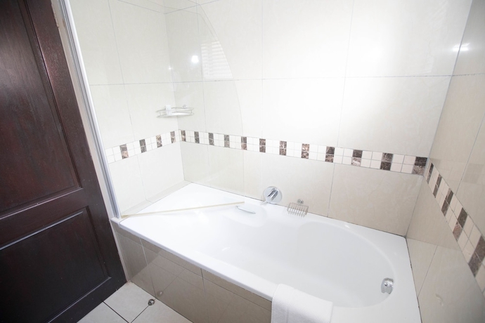 Imagen de la habitación del Hotel Masana Lodge. Foto 16