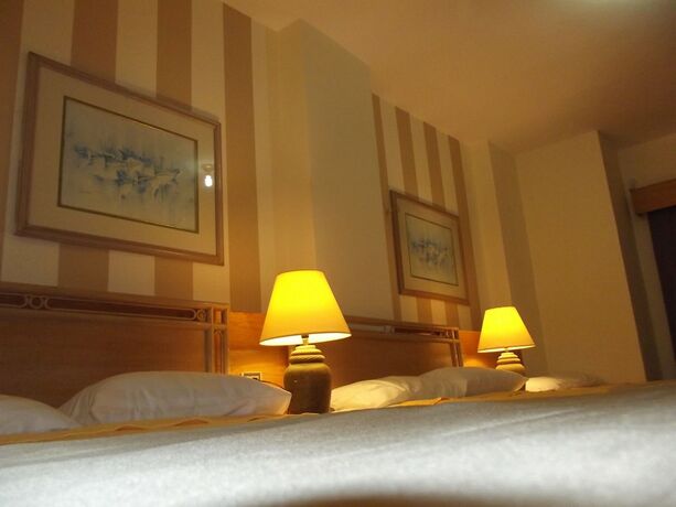 Imagen de la habitación del Hotel Masaya Suites. Foto 20