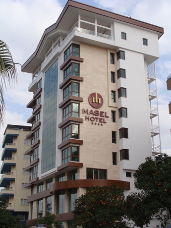 Imagen de los exteriores del Hotel Masel. Foto 9