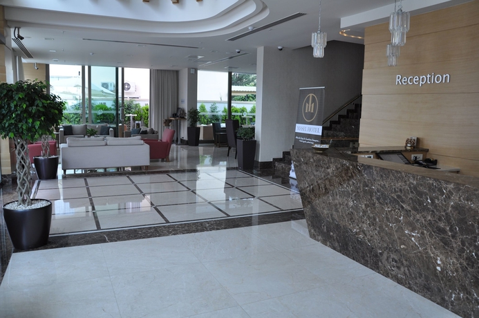 Imagen de los interiores del Hotel Masel. Foto 15