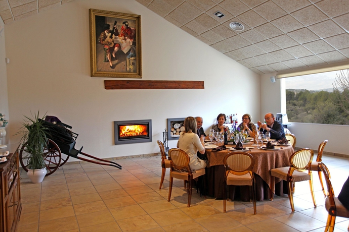 Imagen del bar/restaurante del Hotel Masia La Mota. Foto 6