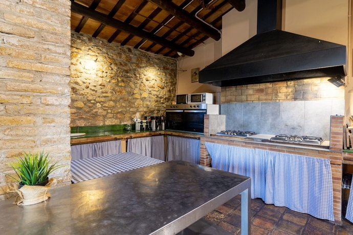 Imagen de la habitación del Hotel Masia Notari Casabona. Foto 8