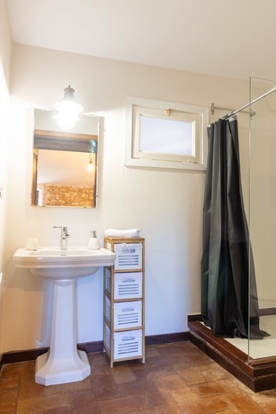 Imagen de la habitación del Hotel Masia Notari Casabona. Foto 13